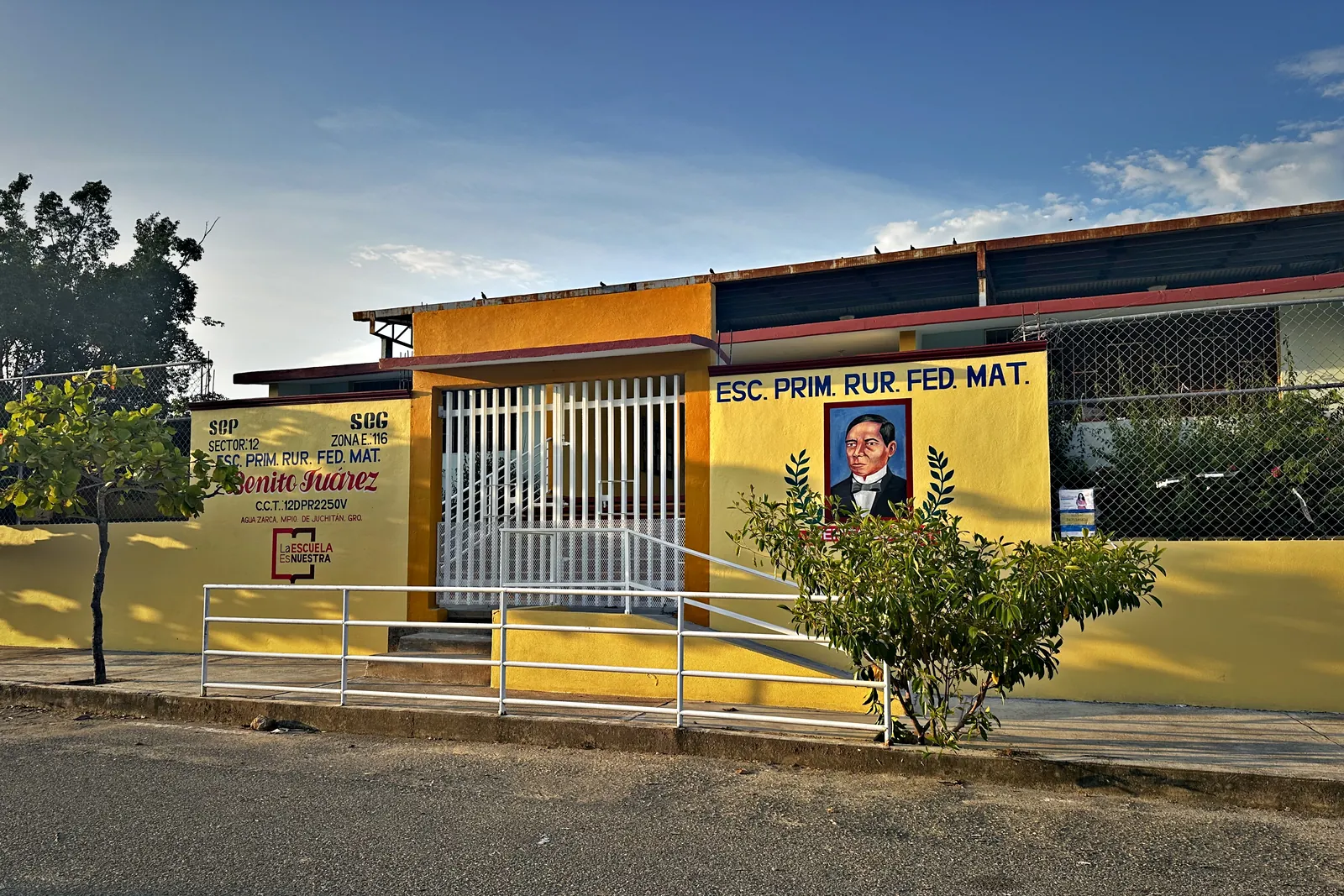 La escuela primaria «Benito Juárez»